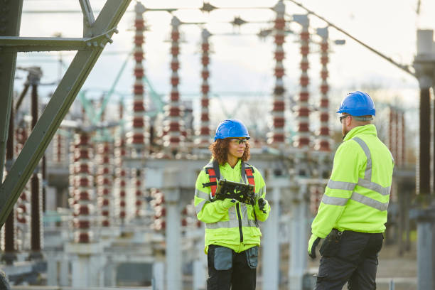 Best Local Electrician Companies  in Breckenridge, MI